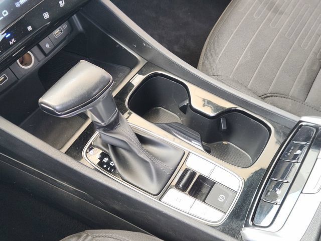 Used 2022 Hyundai Santa Cruz SEL Premium AWD/4WD image 16