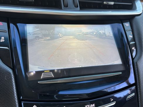 Used 2019 Cadillac XTS Luxury image 21