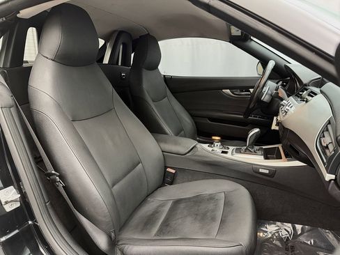 Used 2012 BMW Z4 sDrive28i image 9