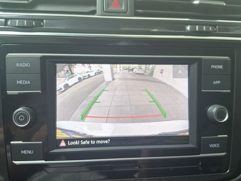 Certified 2022 Volkswagen Tiguan S FWD image 20