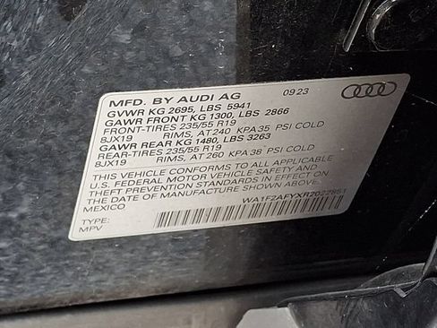 Certified 2024 Audi Q5 e Prestige AWD/4WD image 28