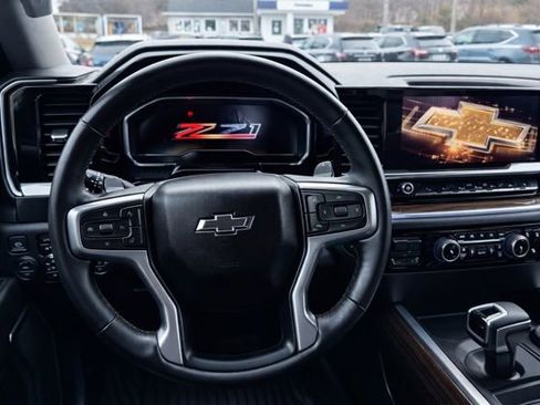 Used 2024 Chevrolet Silverado 1500 RST w/ Z71 Off-Road Package image 27