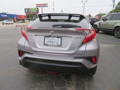 Used 2019 Toyota C-HR Limited FWD image 6