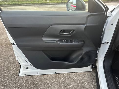 New 2026 Nissan Kicks S image 10