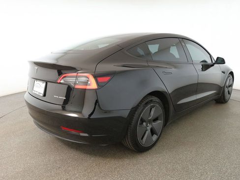 Used 2021 Tesla Model 3 Standard Range Plus image 4
