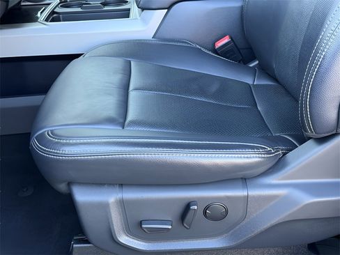 Used 2022 Ford F250 Lariat w/ Lariat Ultimate Package image 33