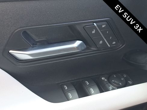 Used 2025 GMC Hummer EV 3X AWD/4WD image 30