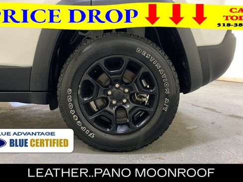 Used 2022 Jeep Cherokee Latitude w/ Sun & Sound Group AWD/4WD image 17