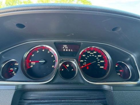 Used 2013 GMC Acadia SLE FWD image 21