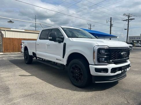 New 2026 Ford F350 XLT w/ XLT Premium Package AWD/4WD image 3