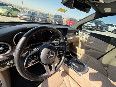 Used 2021 Mercedes-Benz GLC 300 4MATIC image 14