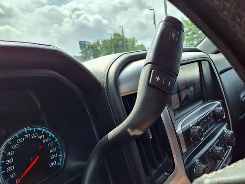 Used 2017 GMC Sierra 1500 SLE w/ Suspension Package, Off-Road AWD/4WD image 14