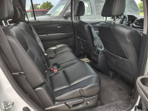 Used 2021 Honda Pilot Special Edition image 9