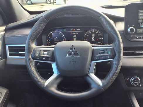 Used 2023 Mitsubishi Outlander SEL FWD image 15