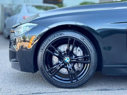 Used 2018 BMW 340i xDrive Sedan w/ Premium Package AWD/4WD image 11