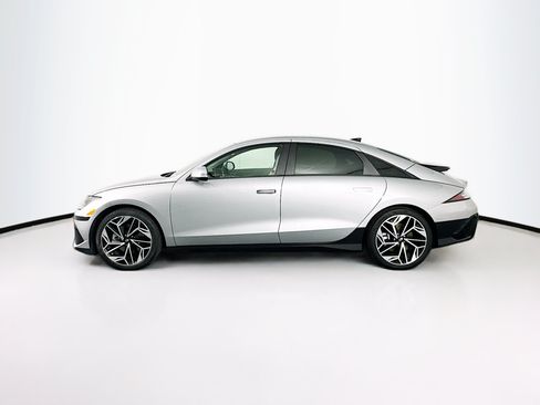 Used 2024 Hyundai Ioniq 6 SEL RWD image 4