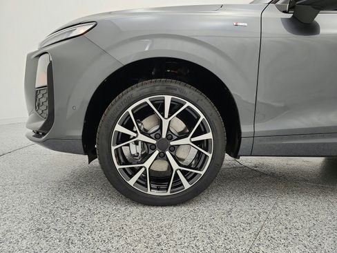 New 2026 Audi Q3 quattro 2.0T image 13