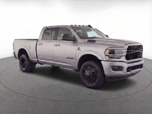 Used 2020 RAM 3500 Laramie image 3