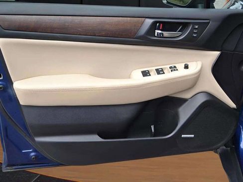 Used 2017 Subaru Outback 2.5i Limited image 20