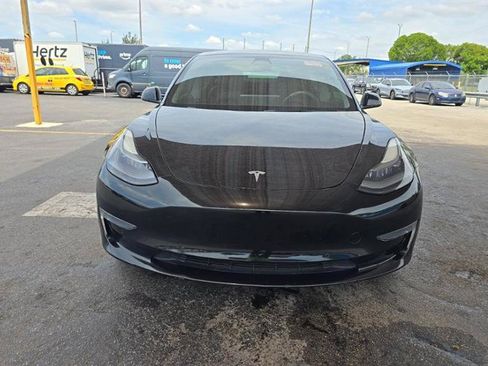 Used 2022 Tesla Model 3 Long Range AWD/4WD image 4
