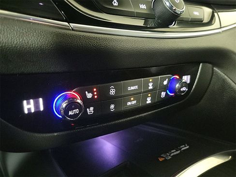 Used 2022 Buick Enclave Premium w/ Surround and Sites Package image 20