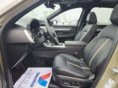 Certified 2025 MAZDA CX-70 Plug-In Hybrid w/ Premium Plus AWD/4WD image 9
