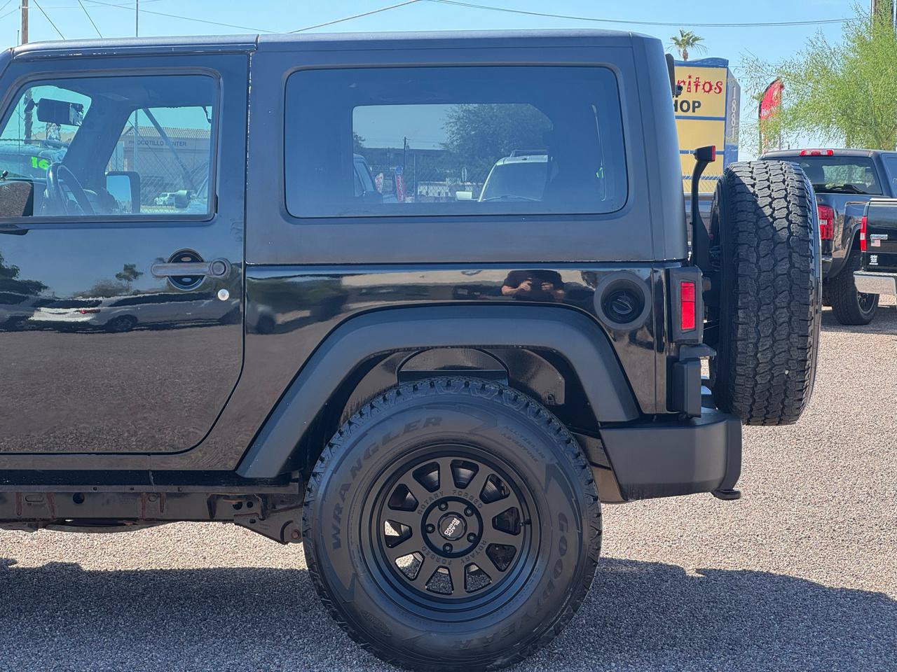 Used 2012 Jeep Wrangler Sport w/ Connectivity Group AWD/4WD image 7