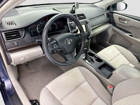 Used 2015 Toyota Camry LE FWD image 9