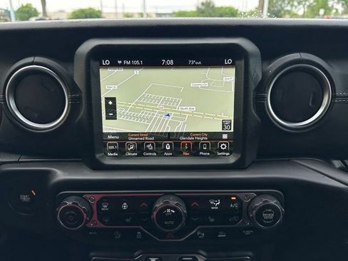 Used 2021 Jeep Wrangler Unlimited Sahara AWD/4WD image 38