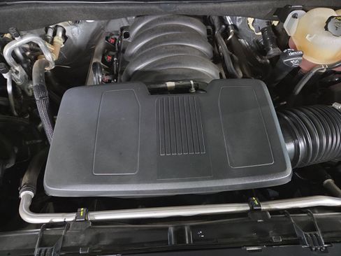 Used 2022 Chevrolet Tahoe RST w/ Luxury Package RWD image 38