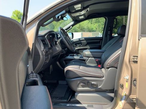 Used 2024 Nissan Titan PRO-4X w/ Off Road Protection Package image 32