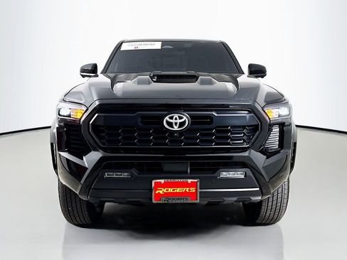 Certified 2025 Toyota Tacoma TRD Sport w/ TRD Sport Premium Package image 2