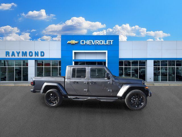 Used 2025 Jeep Gladiator Sport AWD/4WD image 2