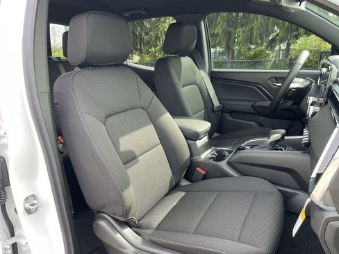 New 2025 GMC Canyon Elevation w/ Convenience Package image 60