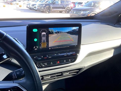 Used 2022 Volkswagen ID.4 Pro image 21