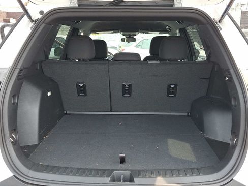 Used 2026 Chevrolet Equinox LT FWD image 29