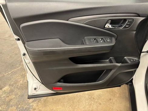 Used 2022 Honda Pilot EX-L image 18