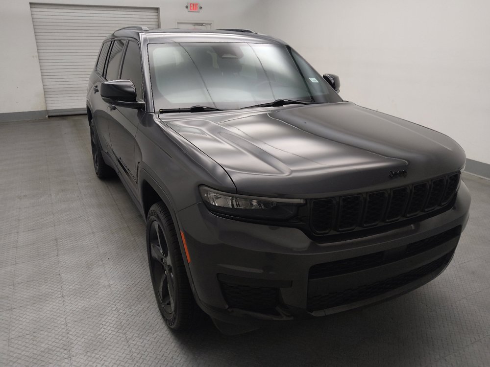 Used 2023 Jeep Grand Cherokee L Altitude AWD/4WD image 13