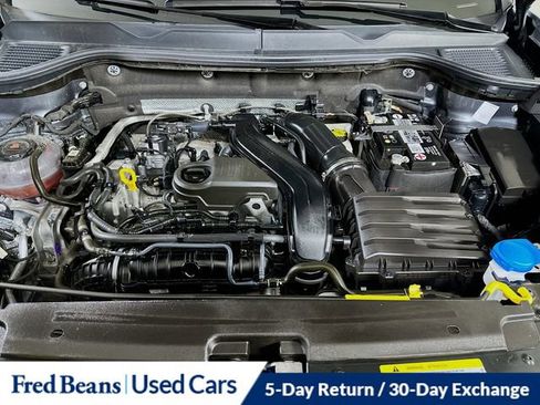 Used 2023 Volkswagen Taos SE image 32