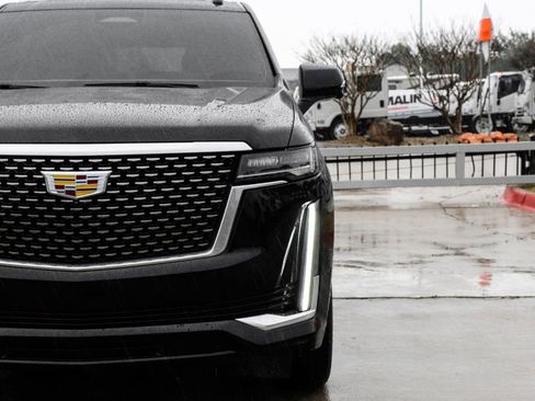 Used 2021 Cadillac Escalade ESV Premium Luxury image 53