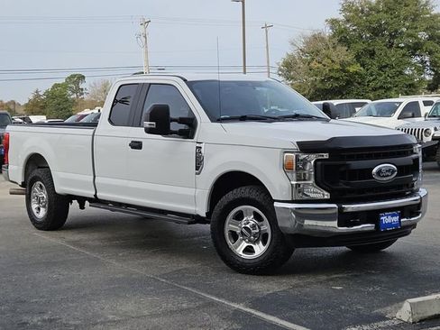 Used 2020 Ford F250 XL w/ Power Equipment Group image 2