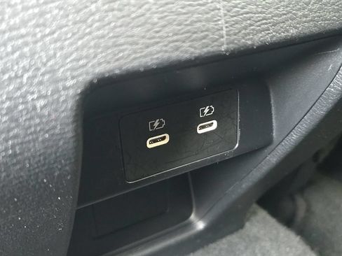 Used 2025 Mitsubishi Outlander SE FWD image 39