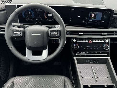 New 2025 Hyundai Santa Fe XRT AWD/4WD image 17