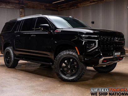 Used 2025 Chevrolet Suburban Z71 w/ Comfort Package