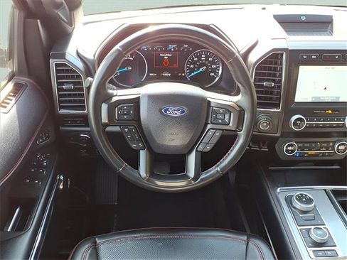 Used 2021 Ford Expedition Limited image 22