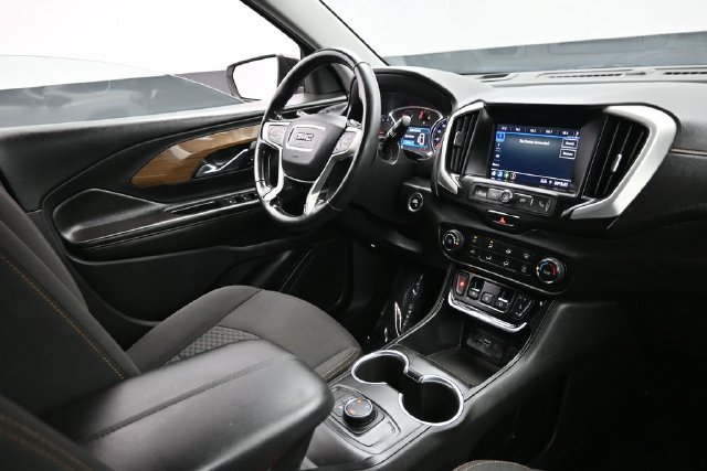 Used 2020 GMC Terrain SLE w/ Elevation Edition AWD/4WD image 16
