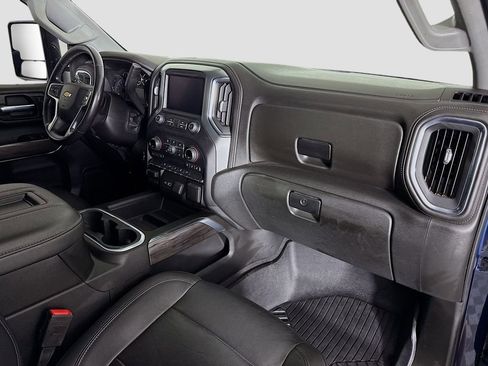 Used 2021 Chevrolet Silverado 2500 LTZ w/ LTZ Convenience Package image 27