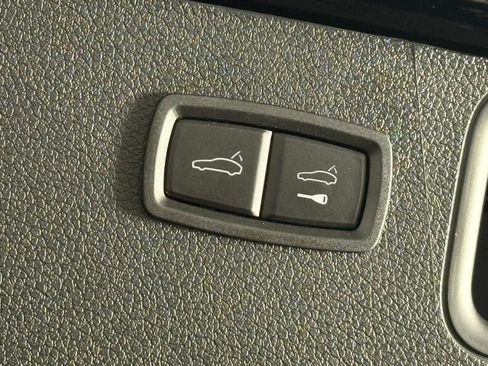 New 2026 Porsche Macan Turbo image 18