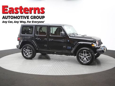 Used 2024 Jeep Wrangler Unlimited AWD/4WD image 47