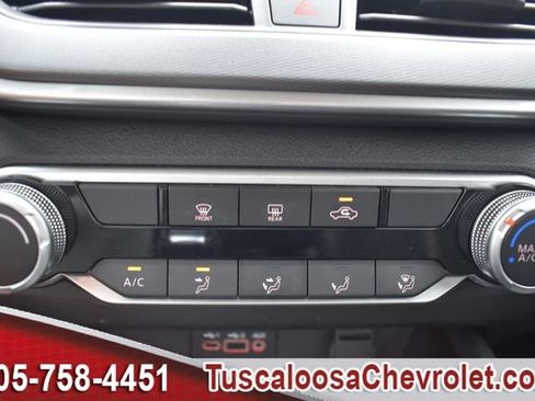 Used 2024 Nissan Altima 2.5 SR FWD image 34